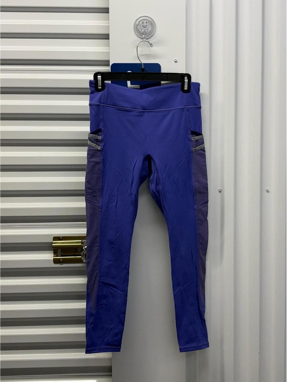Fabletics Women’s Large Fabletics Motion365 Purple Cropped Leggings